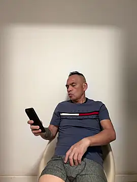 Snapshot of mateocali25 chatting on 26, 5, 2026 mateocali25 online show from 26, 5, 2026