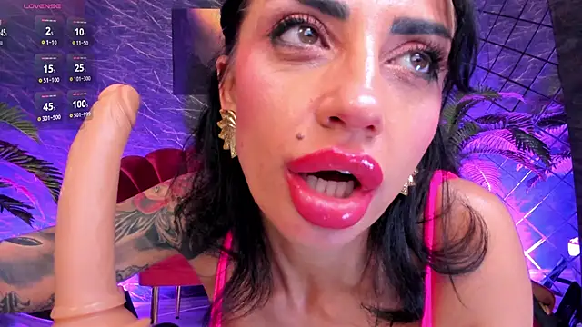 Snapshot of IzabelaTessa chatting on 26, 6, 2026 IzabelaTessa online show from 26, 6, 2026