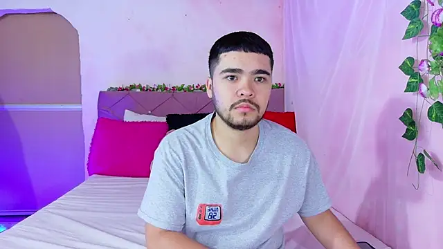  mia and mike  online show from 14, 10, 2025