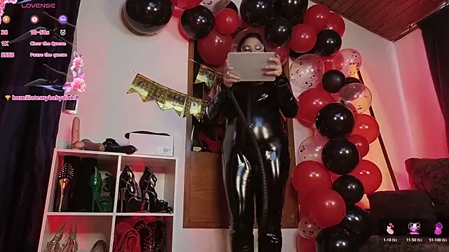  LuanaDabbraccio online show from 30, 4, 2026