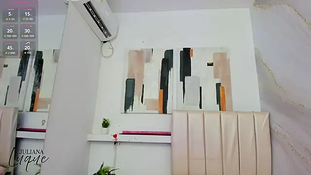 Snapshot of juliana_luque chatting on 8, 10, 2025 juliana luque online show from 8, 10, 2025