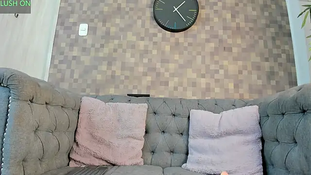 Snapshot of juliana_luque chatting on 30, 10, 2025 juliana luque online show from 30, 10, 2025