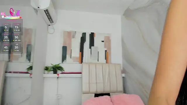 Snapshot of juliana_luque chatting on 3, 11, 2025 juliana luque online show from 3, 11, 2025