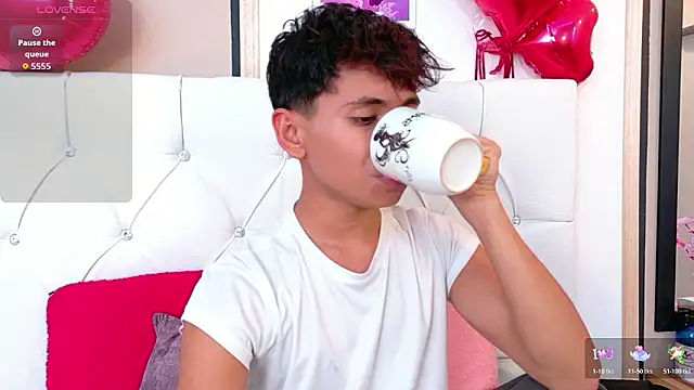 Ethan Westt online show from 12, 3, 2026