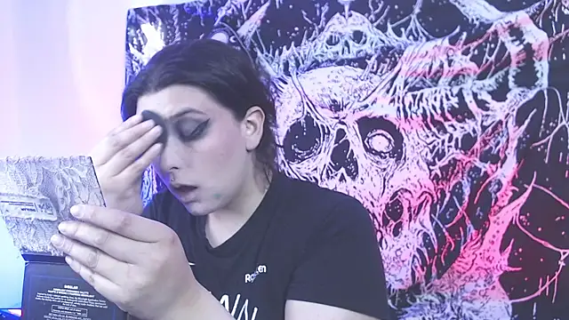 mikaskullcs online show from 14, 4, 2026