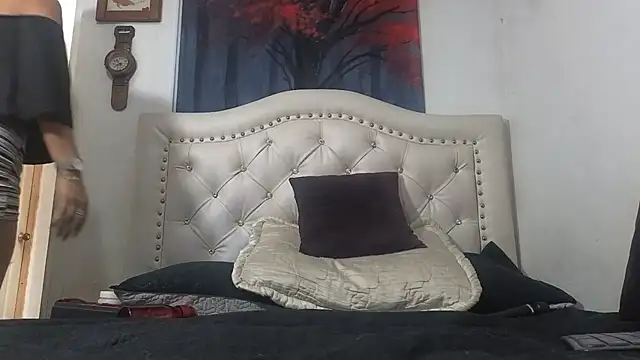 Amadamilf1980 online show from 4, 10, 2025