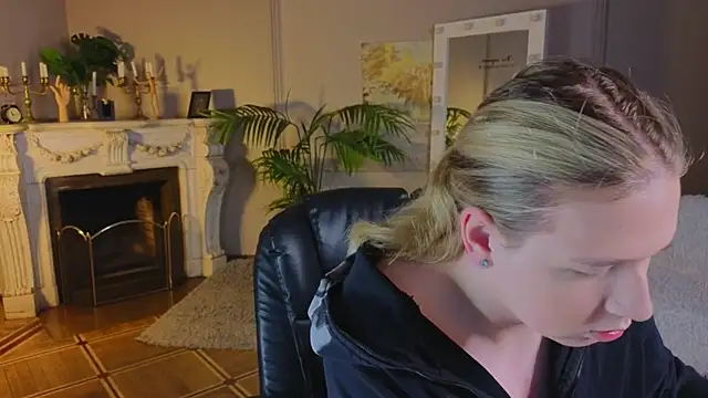 Jes Solar online show from 6, 10, 2025