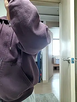 Snapshot of woonee827372 chatting on 20, 11, 2025 woonee827372 online show from 20, 11, 2025