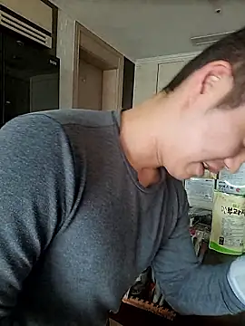 Snapshot of woonee827372 chatting on 22, 11, 2025 woonee827372 online show from 22, 11, 2025