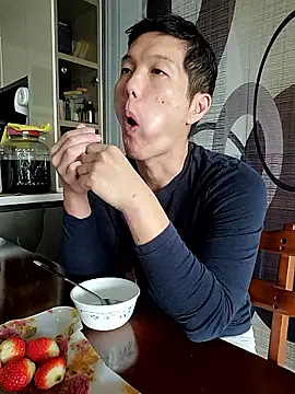 Snapshot of woonee827372 chatting on 23, 11, 2025 woonee827372 online show from 23, 11, 2025