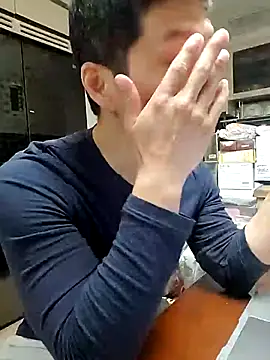 Snapshot of woonee827372 chatting on 24, 11, 2025 woonee827372 online show from 24, 11, 2025