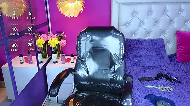 crystal rouge online show from 18, 10, 2025