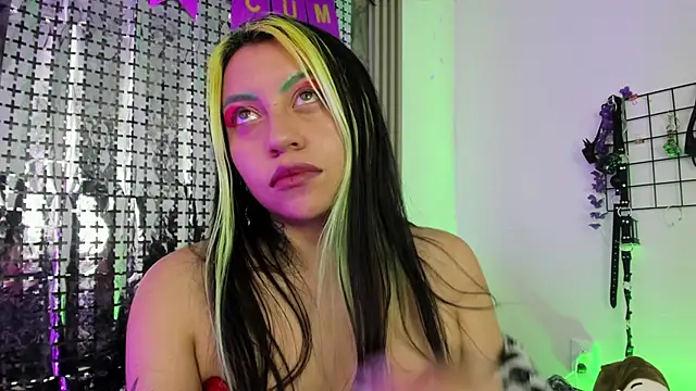 Snapshot of midory_ chatting on 13, 11, 2025 midory online show from 13, 11, 2025