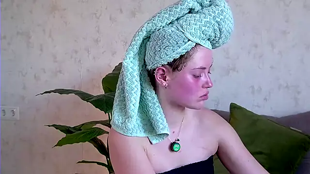 Snapshot of AshleyD_ chatting on 16, 9, 2025 AshleyD online show from 16, 9, 2025