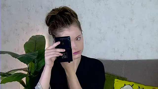 Snapshot of AshleyD_ chatting on 21, 10, 2025 AshleyD online show from 21, 10, 2025