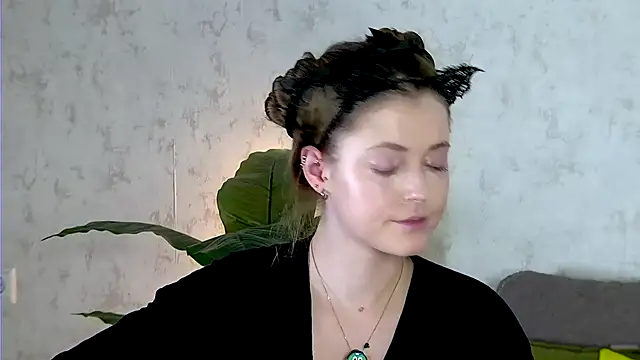 Snapshot of AshleyD_ chatting on 24, 11, 2025 AshleyD online show from 24, 11, 2025