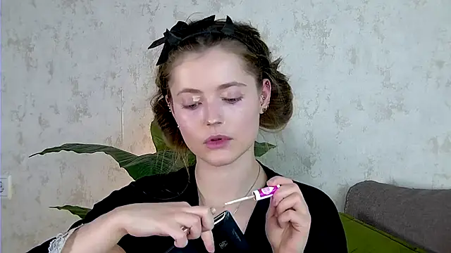 Snapshot of AshleyD_ chatting on 25, 11, 2025 AshleyD online show from 25, 11, 2025