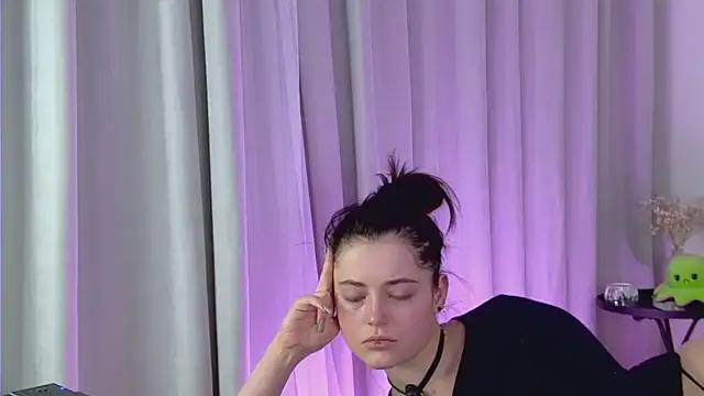 Snapshot of AshleyD_ chatting on 6, 2, 2026 AshleyD online show from 6, 2, 2026