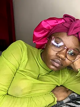 YummyMelanin117 online show from 17, 11, 2025