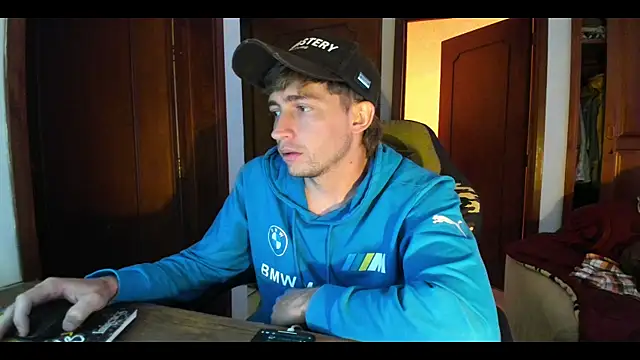 laurent 01 online show from 25, 9, 2025