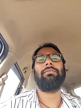 Snapshot of UAjit chatting on 12, 4, 2026 UAjit online show from 12, 4, 2026