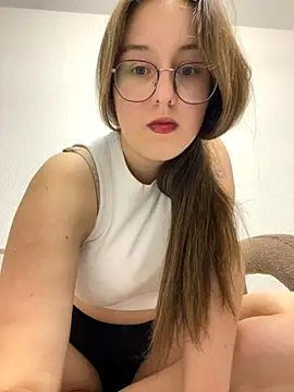 Vviikkssiikk online show from 29, 10, 2025