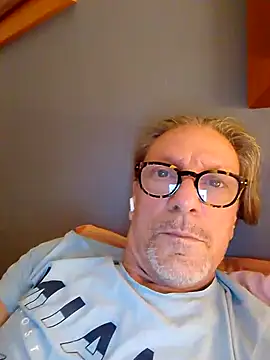 Deddyitalia3p online show from 1, 10, 2025