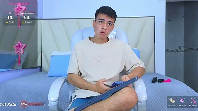 Snapshot of Hotboy21_ chatting on 21, 11, 2025 Hotboy21 online show from 21, 11, 2025