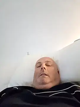 Alexis Bull online show from 19, 3, 2025