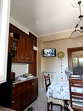 Alexis Bull online show from 21, 9, 2025