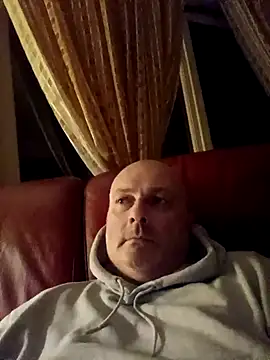 Alexis Bull online show from 14, 1, 2026