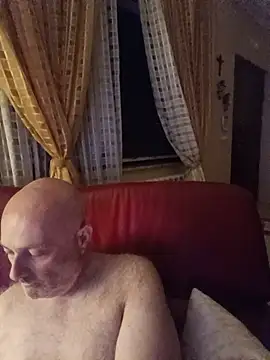 Snapshot of Alexis_Bull chatting on 9, 7, 2026 Alexis Bull online show from 9, 7, 2026