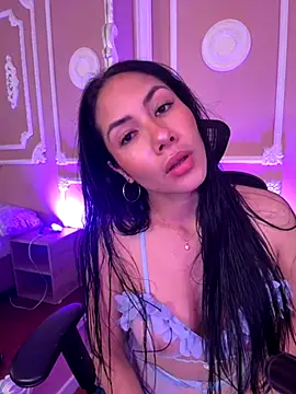 Snapshot of ArianaReynoldss chatting on 13, 10, 2025 ArianaReynoldss online show from 13, 10, 2025