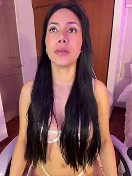 Snapshot of ArianaReynoldss chatting on 22, 6, 2026 ArianaReynoldss online show from 22, 6, 2026