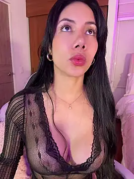 Snapshot of ArianaReynoldss chatting on 9, 7, 2026 ArianaReynoldss online show from 9, 7, 2026