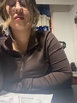 emma  bell  online show from 5, 4, 2026