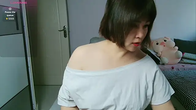 Snapshot of awamei chatting on 13, 10, 2025 awamei online show from 13, 10, 2025