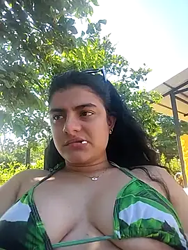 Snapshot of carlafox05 chatting on 11, 9, 2025 carlafox05 online show from 11, 9, 2025