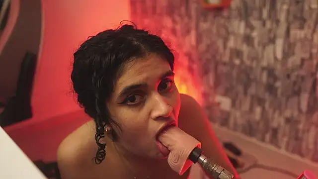 bonniie 98  online show from 10, 4, 2026