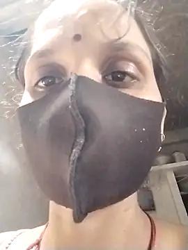 Snapshot of Soniy-Maax chatting on 13, 9, 2025 Soniy-Maax online show from 13, 9, 2025