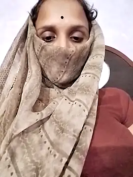 Snapshot of Soniy-Maax chatting on 7, 5, 2026 Soniy-Maax online show from 7, 5, 2026