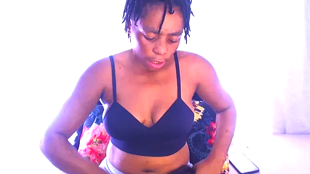 SMALLBOOBSXX online show from 16, 3, 2026