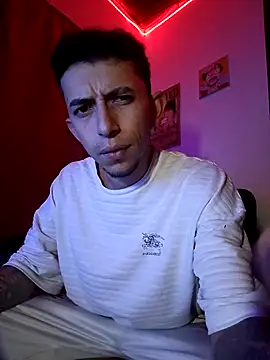 Snapshot of Chris__Jones chatting on 7, 10, 2025 Chris Jones online show from 7, 10, 2025