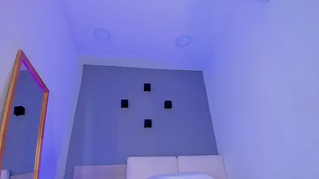 FreyaZimmerman  online show from 23, 10, 2025