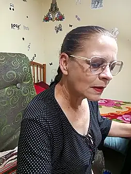 Snapshot of katrina_perez chatting on 10, 9, 2025 katrina perez online show from 10, 9, 2025