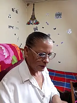 Snapshot of katrina_perez chatting on 8, 10, 2025 katrina perez online show from 8, 10, 2025