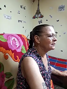 Snapshot of katrina_perez chatting on 11, 10, 2025 katrina perez online show from 11, 10, 2025