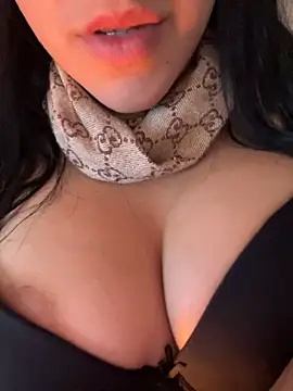 QueenLujaine online show from 15, 2, 2026