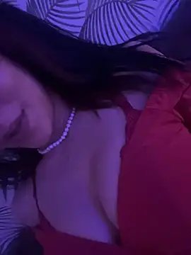 QueenLujaine online show from 31, 5, 2026