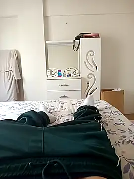 leona633 online show from 2, 12, 2025